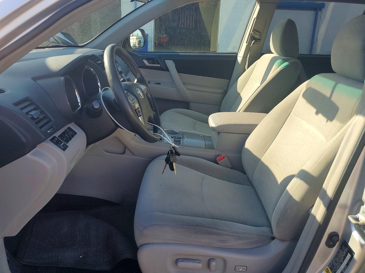 2013 TOYOTA HIGHLANDER