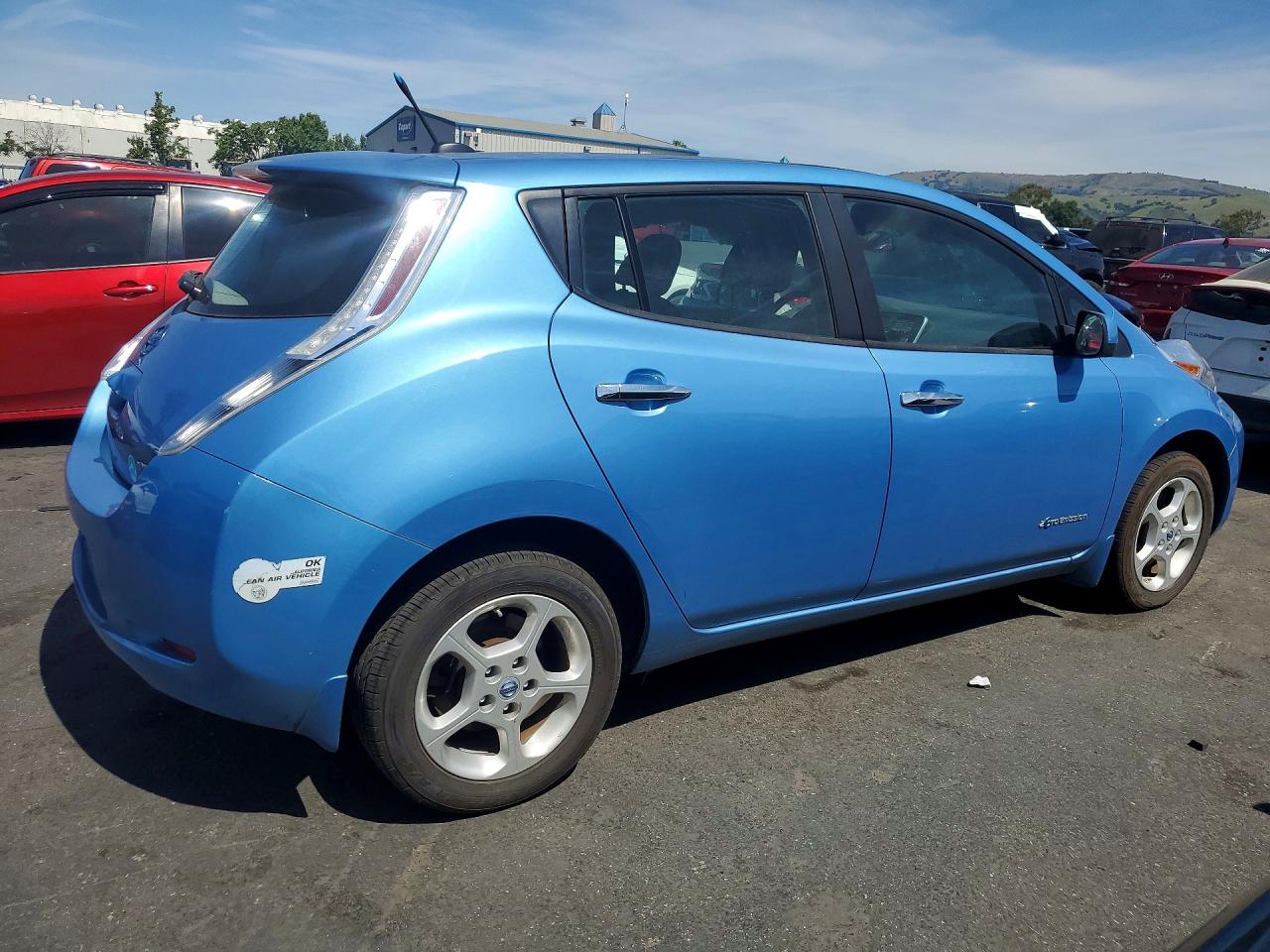 2014 NISSAN LEAF