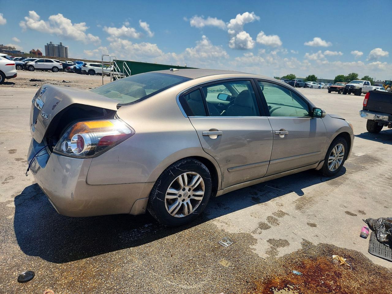 2011 NISSAN ALTIMA