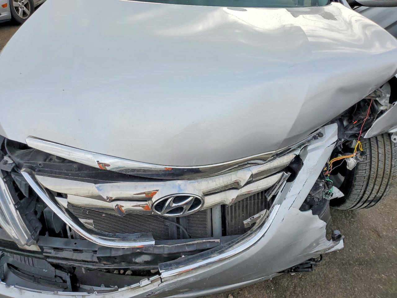 2013 HYUNDAI SONATA
