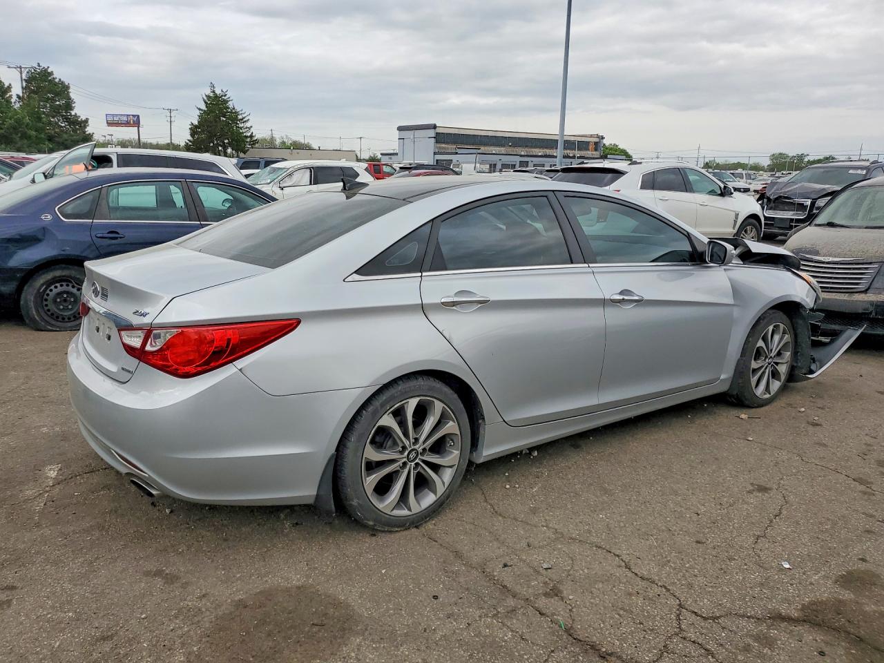 2013 HYUNDAI SONATA