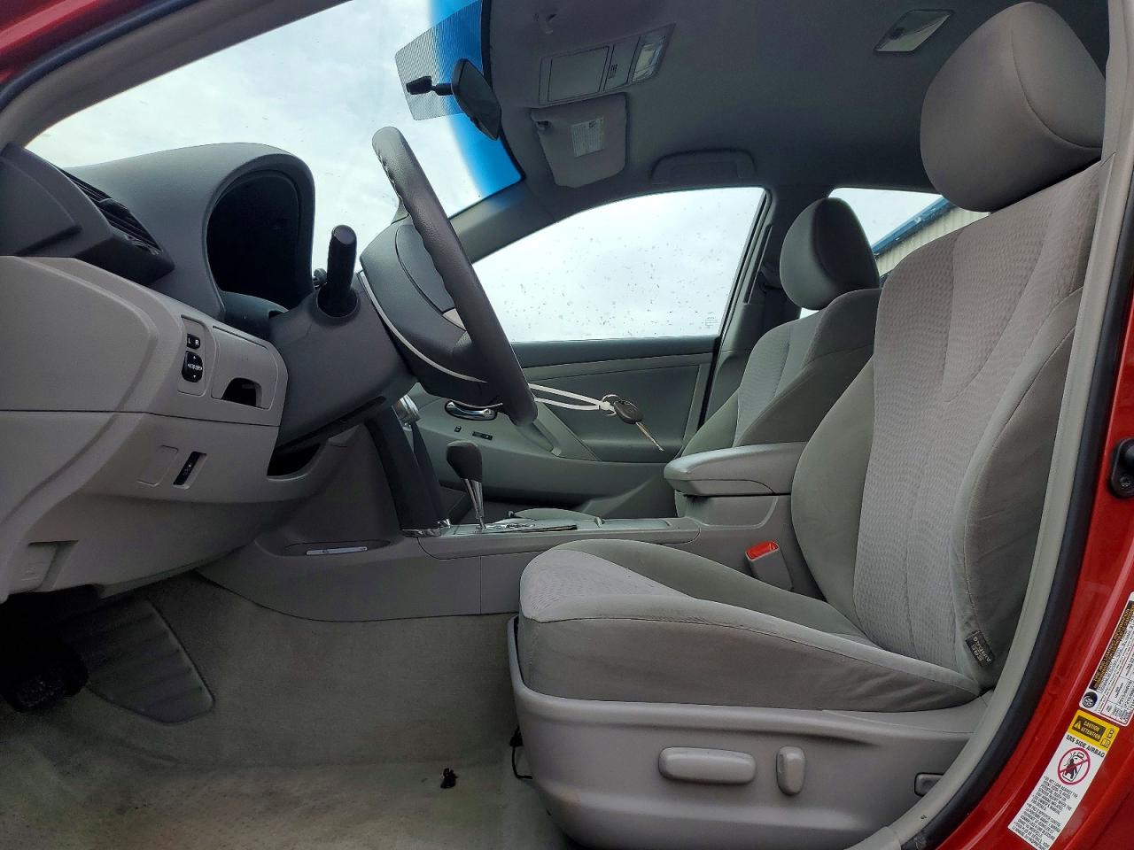 2011 TOYOTA CAMRY