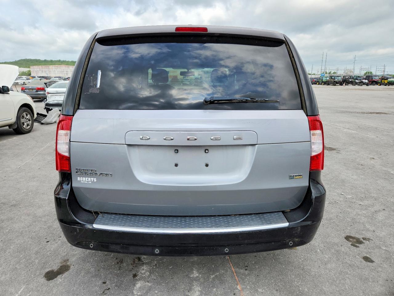 2014 CHRYSLER MINIVAN