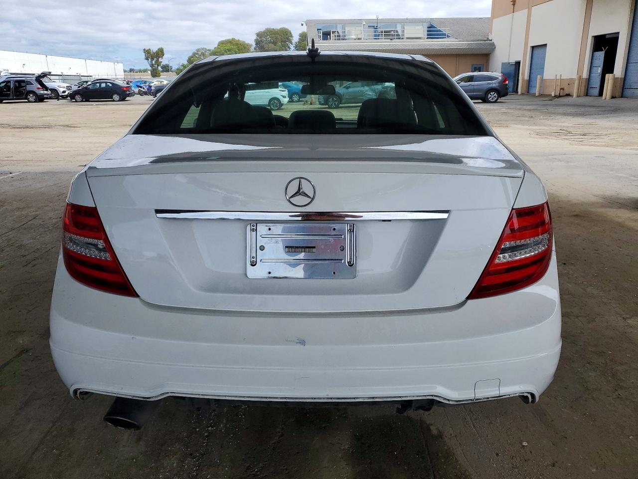2014 MERCEDES-BENZ C-CLASS