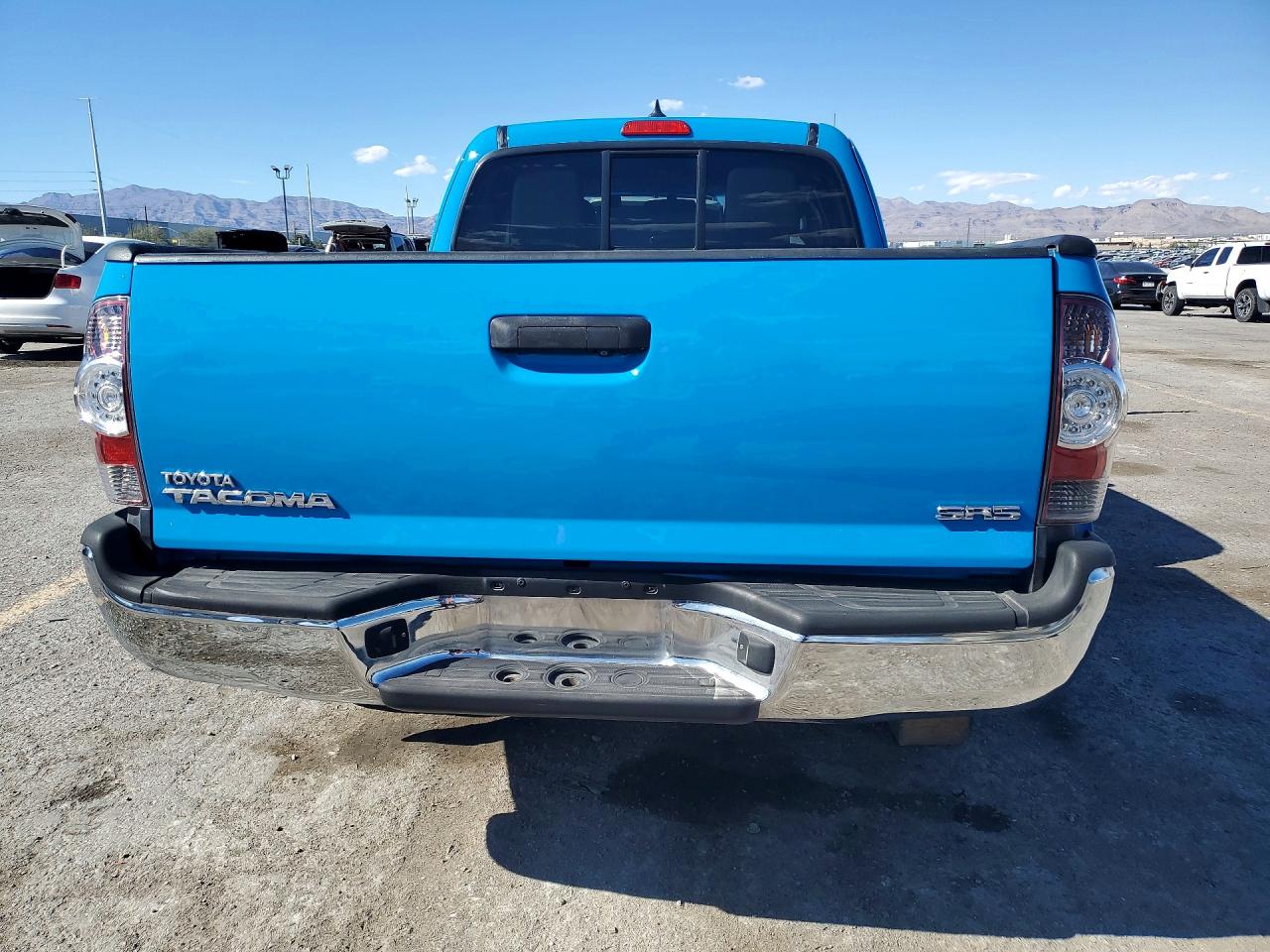 2015 TOYOTA TACOMA
