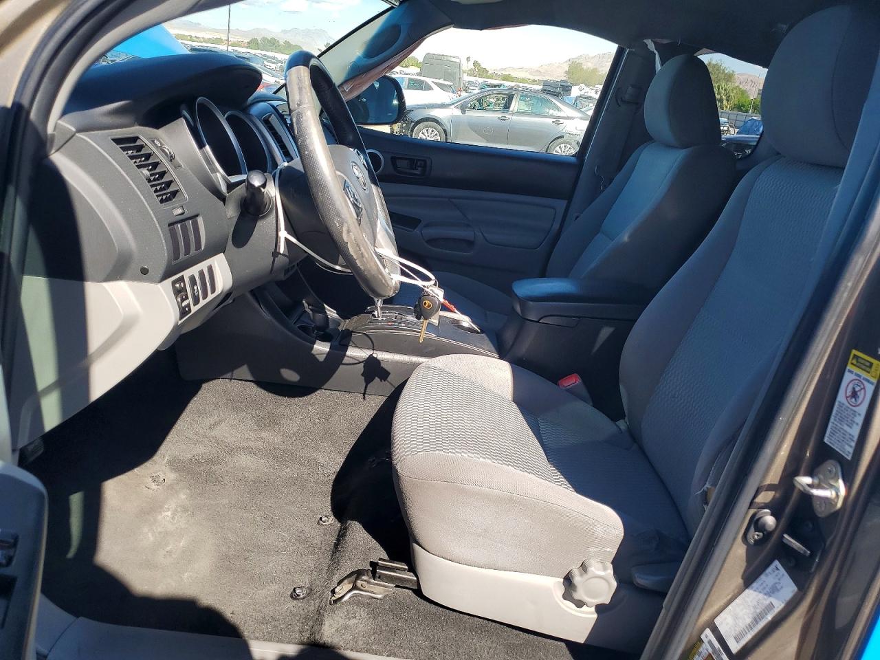 2015 TOYOTA TACOMA