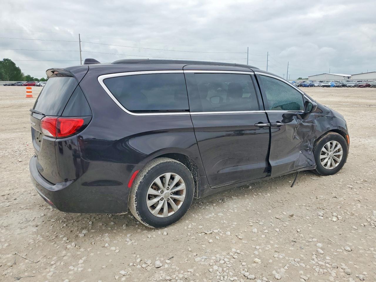 2018 CHRYSLER PACIFICA
