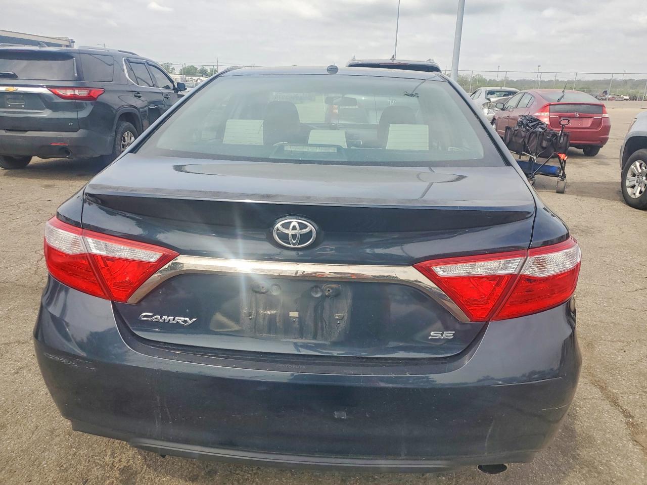 2015 TOYOTA CAMRY