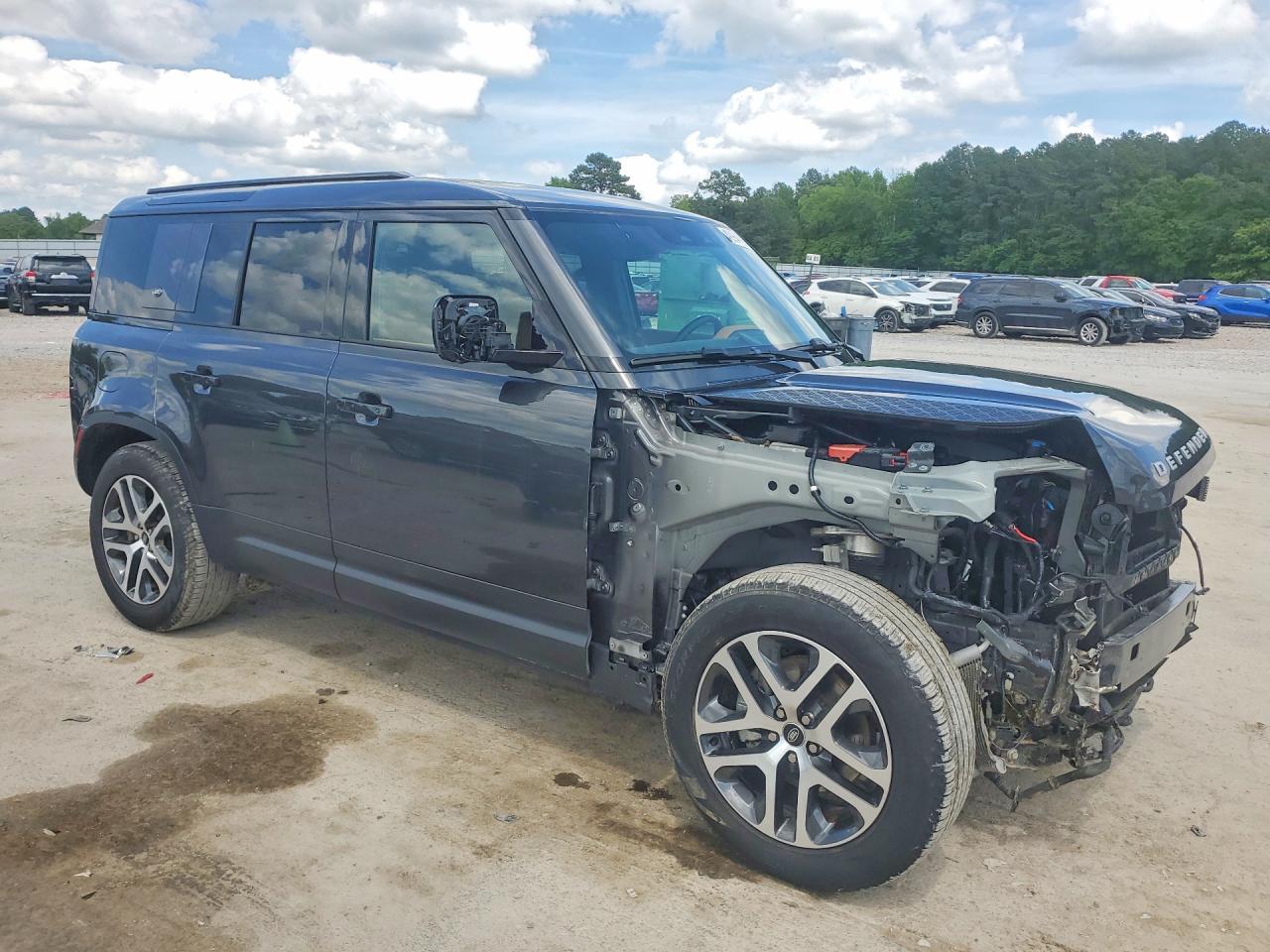 2024 LAND ROVER DEFENDER