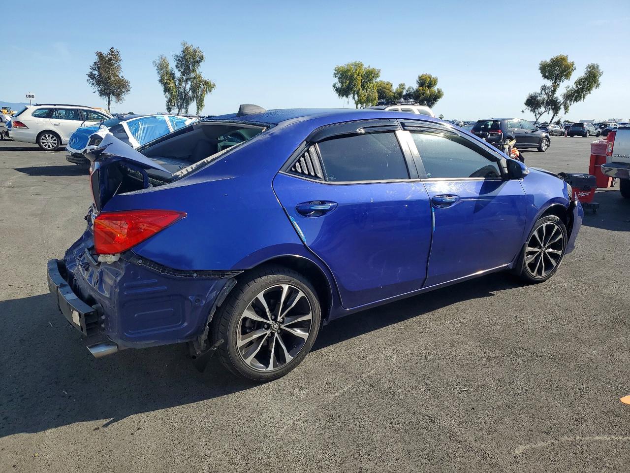 2017 TOYOTA COROLLA
