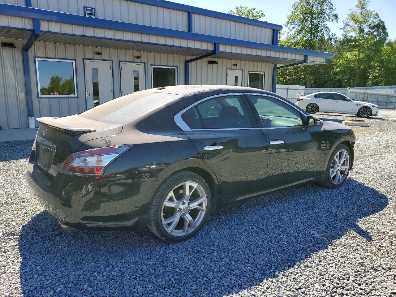 2012 NISSAN MAXIMA