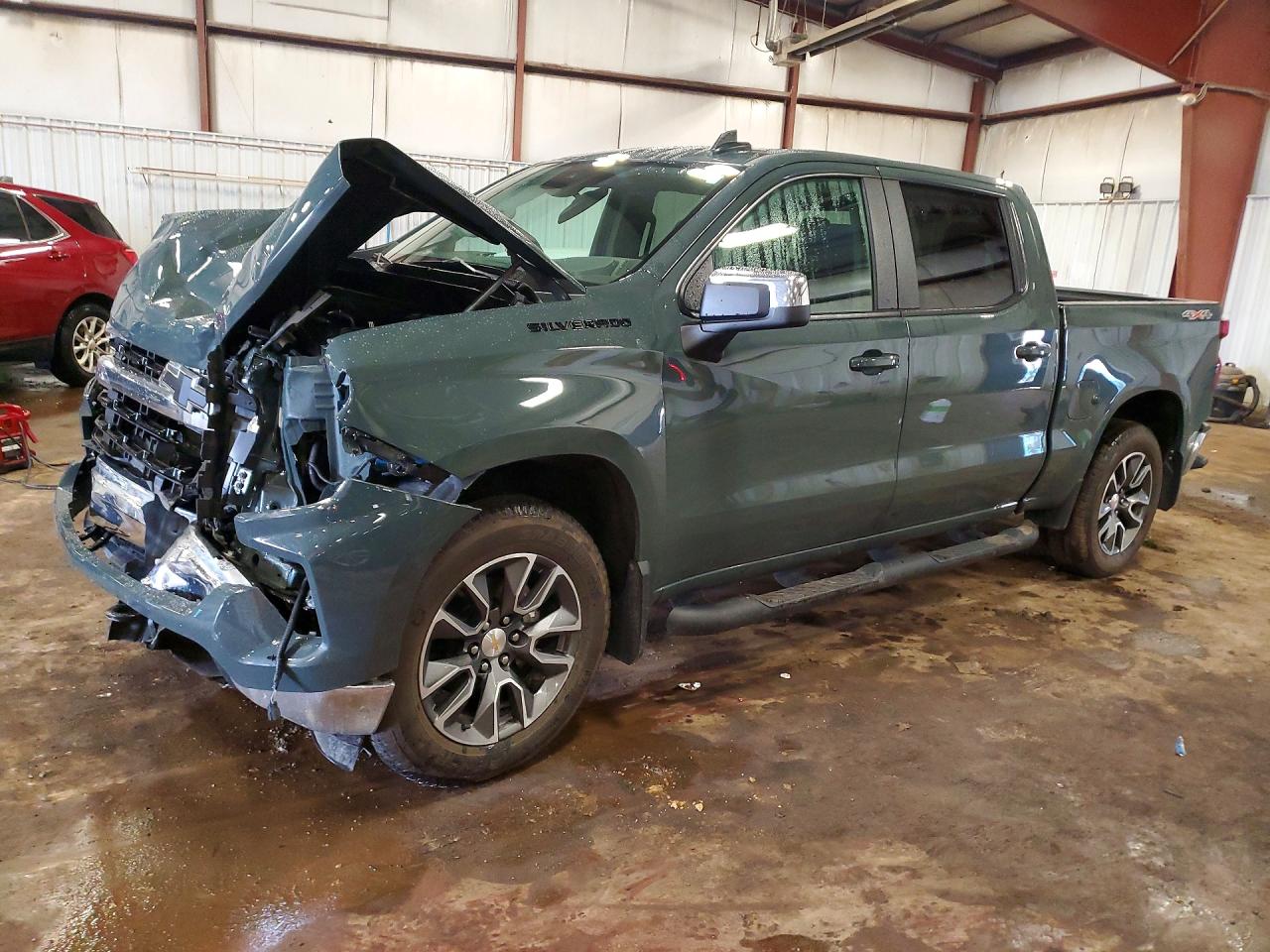 2025 CHEVROLET SILVERADO