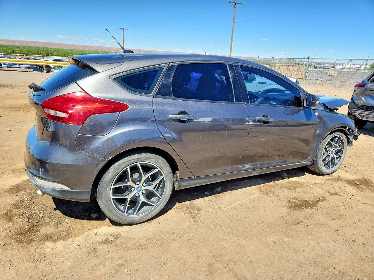 2017 FORD FOCUS