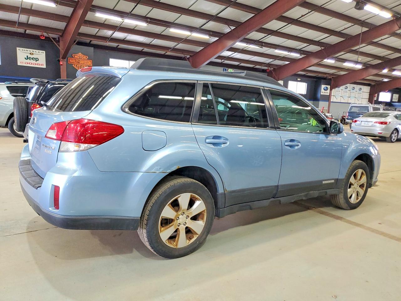 2010 SUBARU OUTBACK