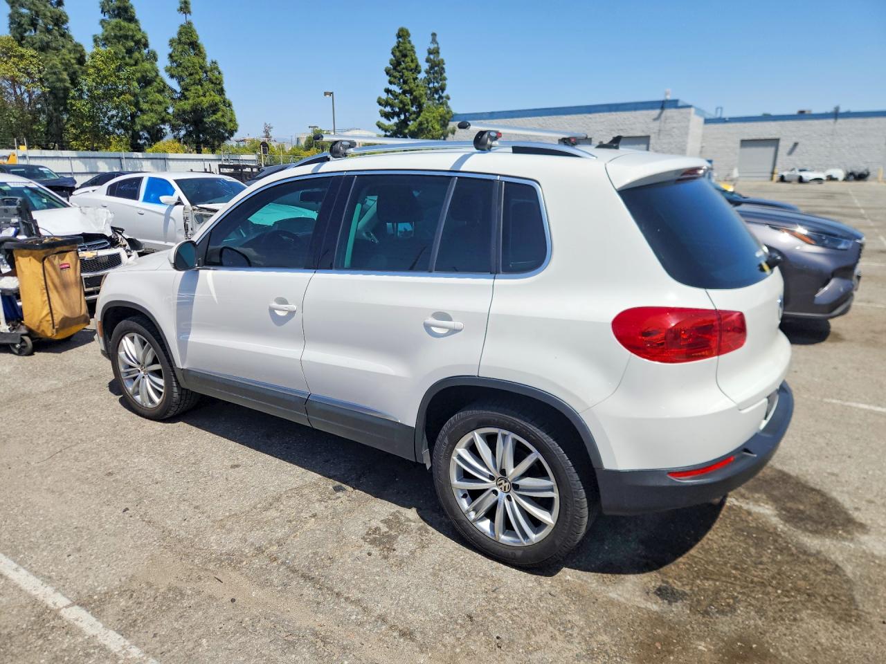 2014 VOLKSWAGEN TIGUAN