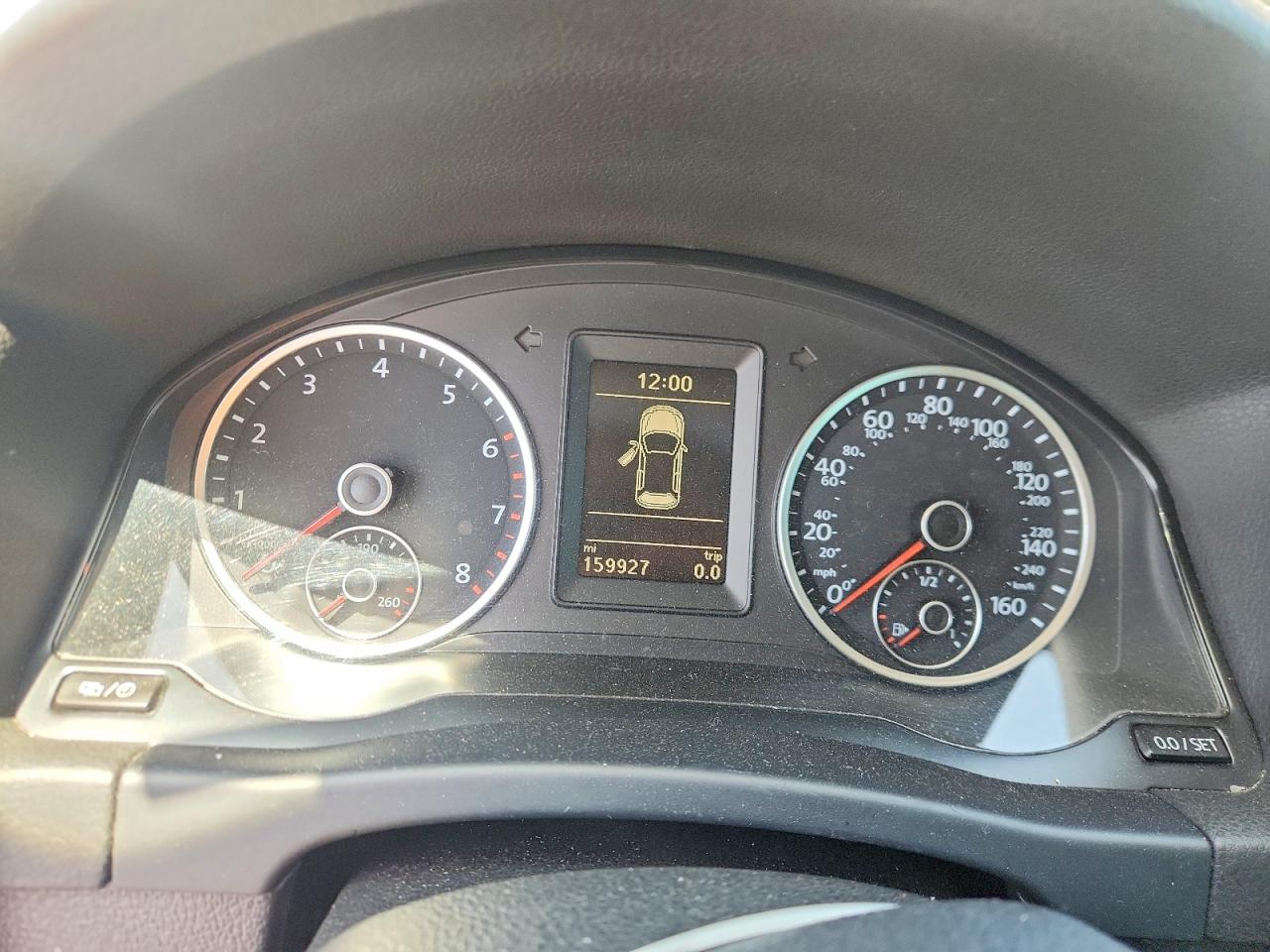 2014 VOLKSWAGEN TIGUAN