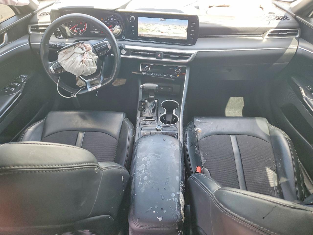 2022 KIA K5