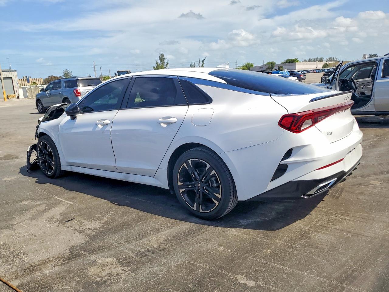 2022 KIA K5