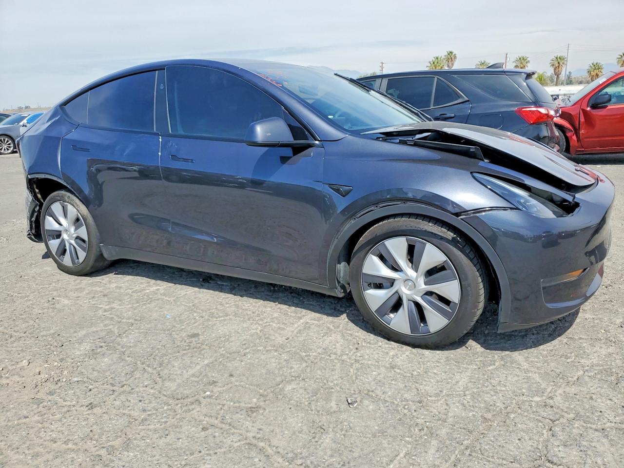 2024 TESLA MODEL Y