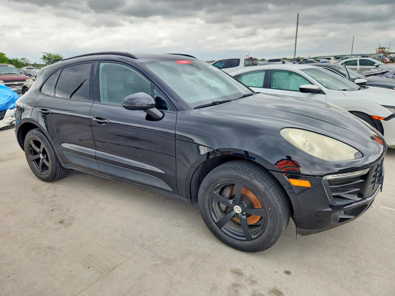 2017 PORSCHE MACAN