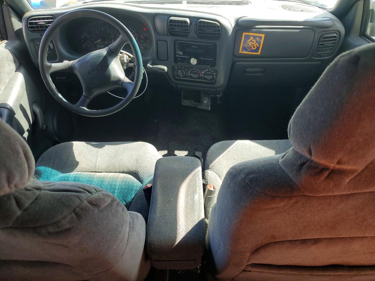 2002 CHEVROLET BLAZER
