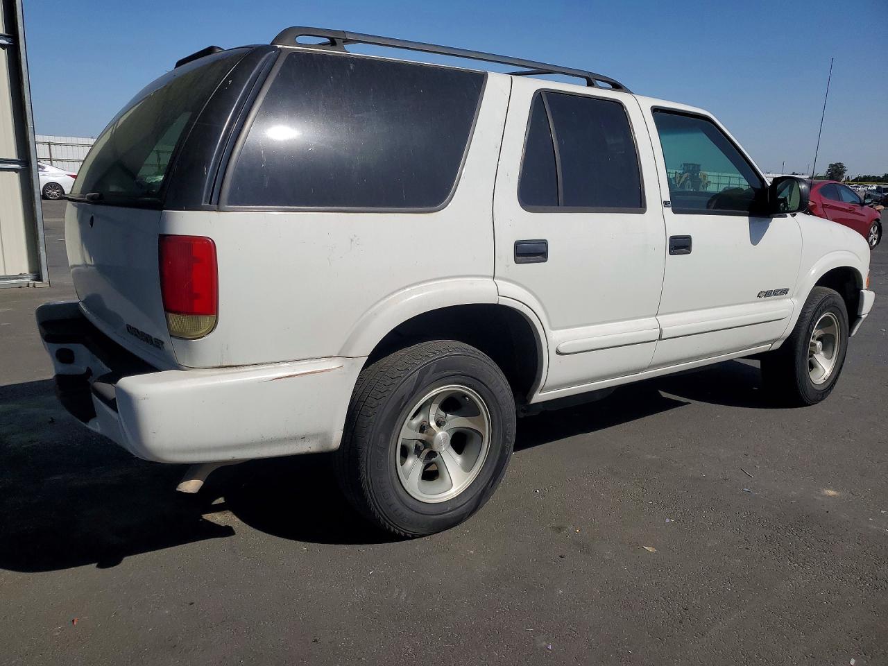 2002 CHEVROLET BLAZER