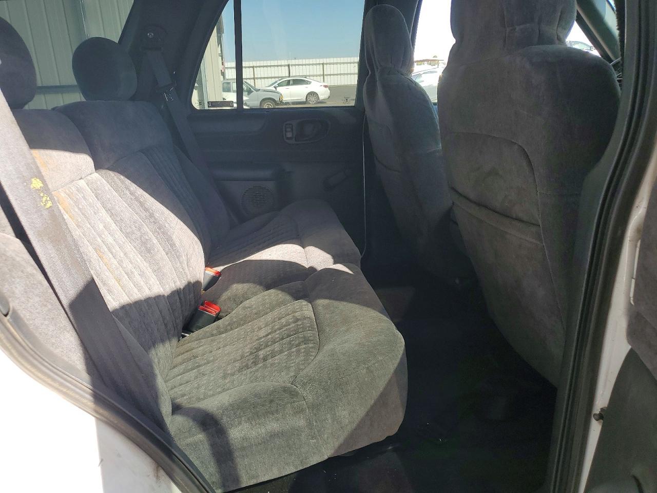 2002 CHEVROLET BLAZER
