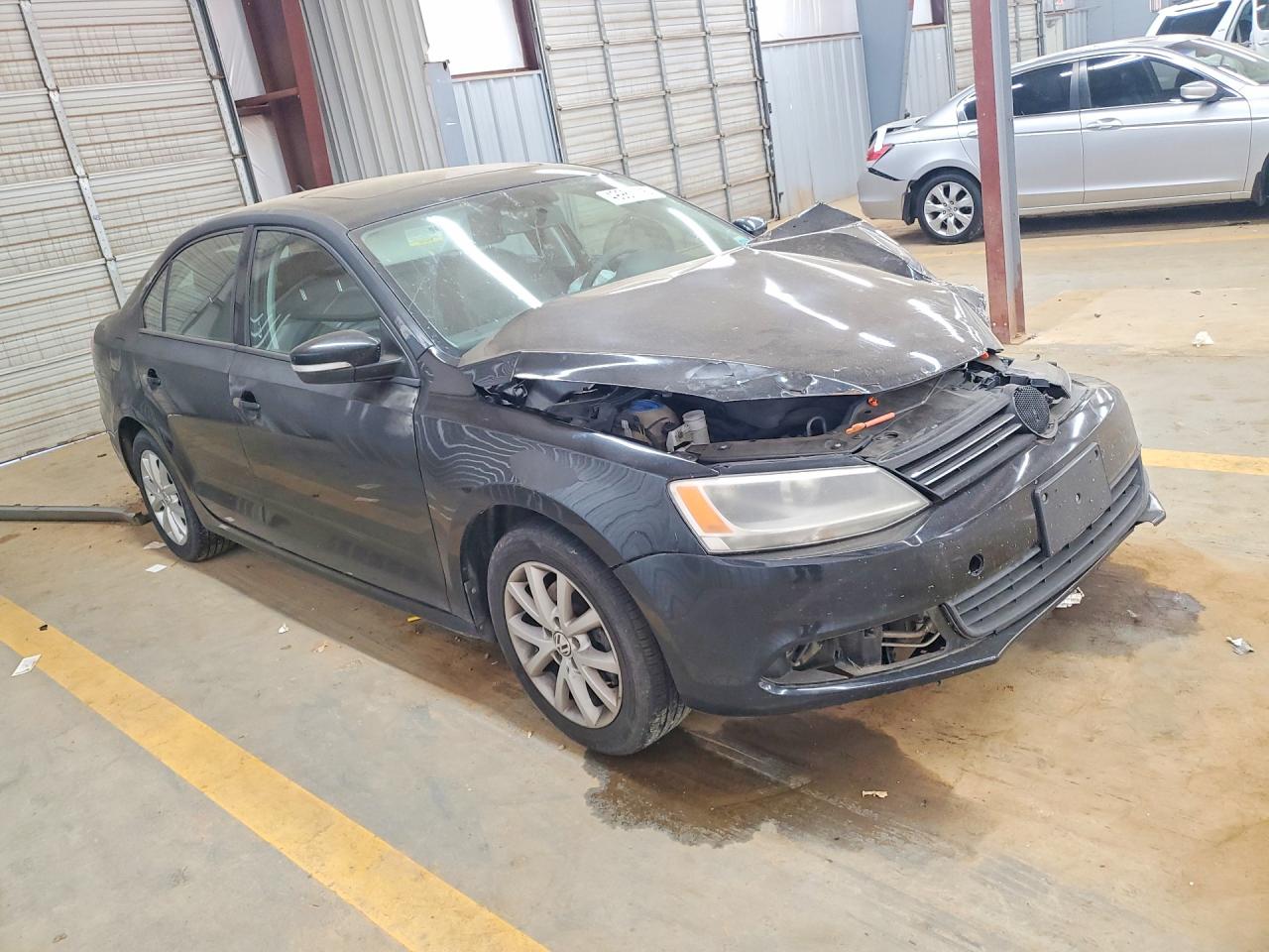 2011 VOLKSWAGEN JETTA