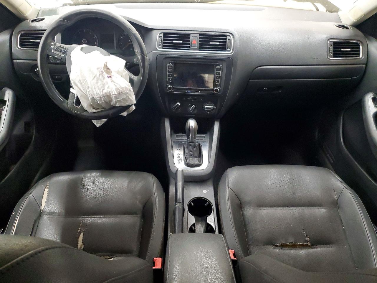2011 VOLKSWAGEN JETTA