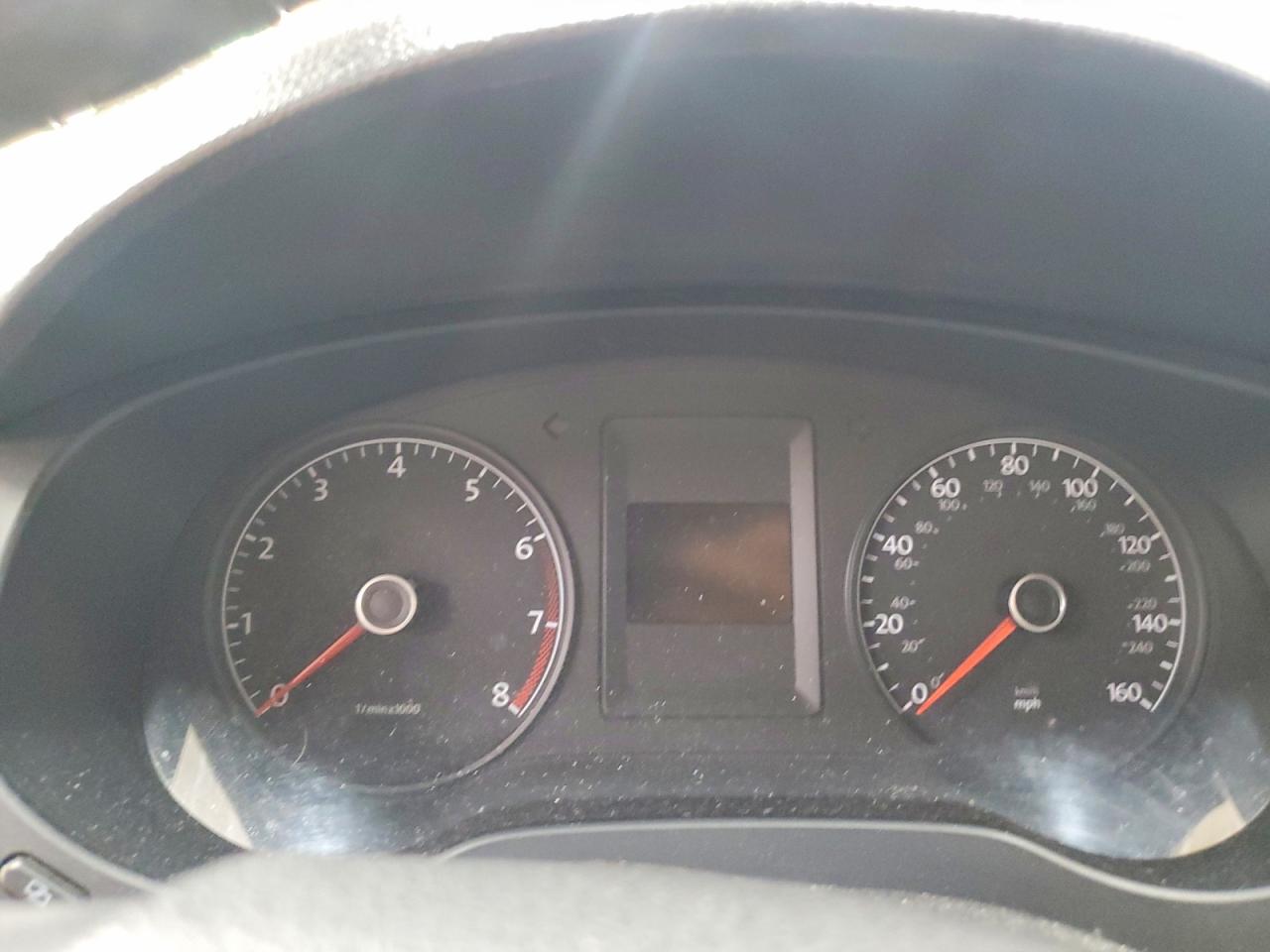 2011 VOLKSWAGEN JETTA