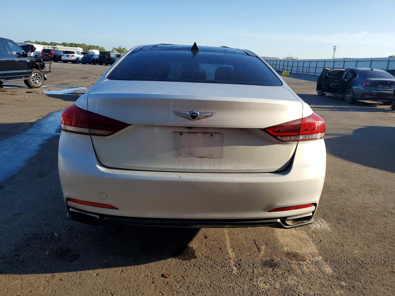 2015 HYUNDAI GENESIS