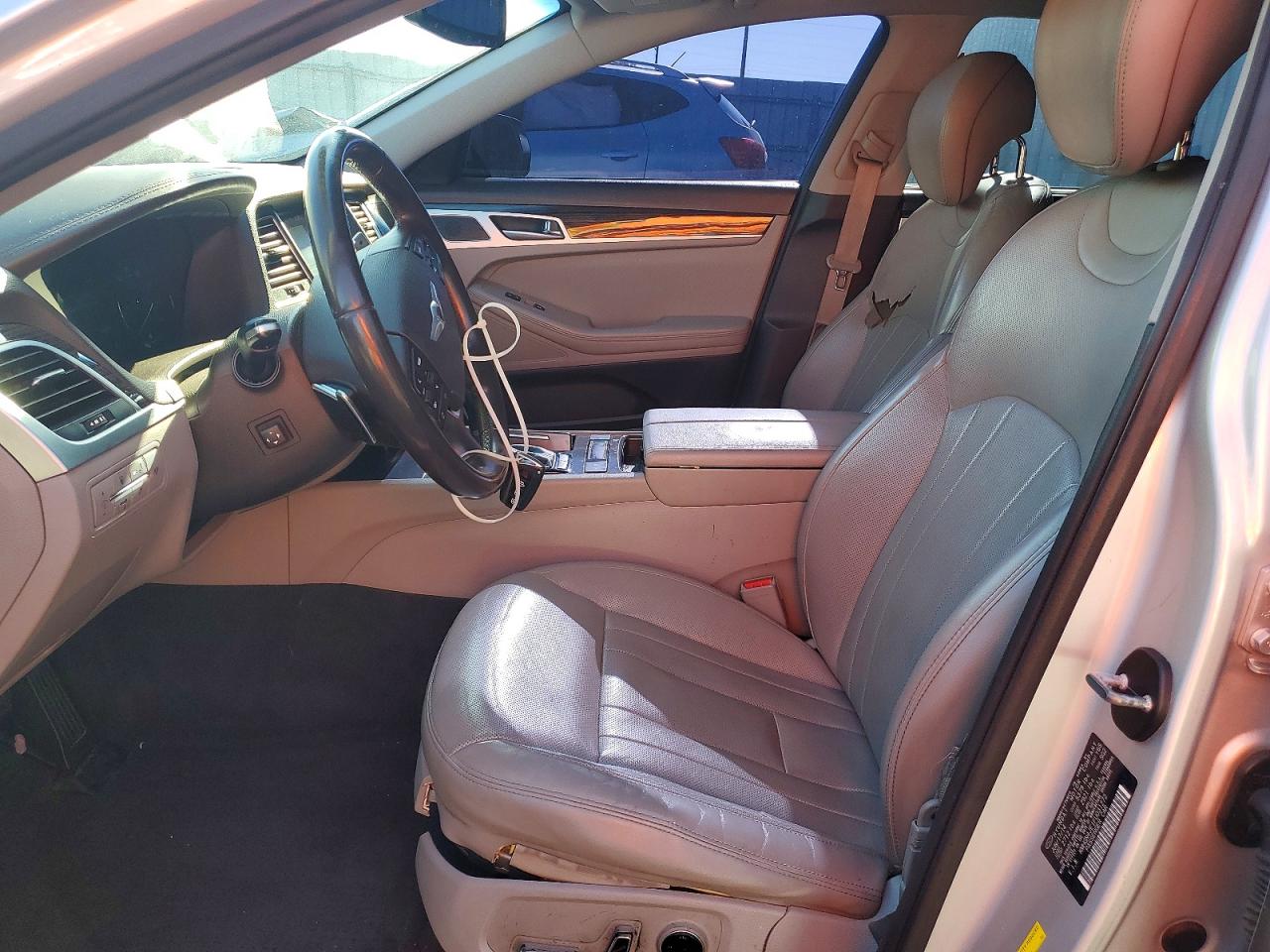2015 HYUNDAI GENESIS