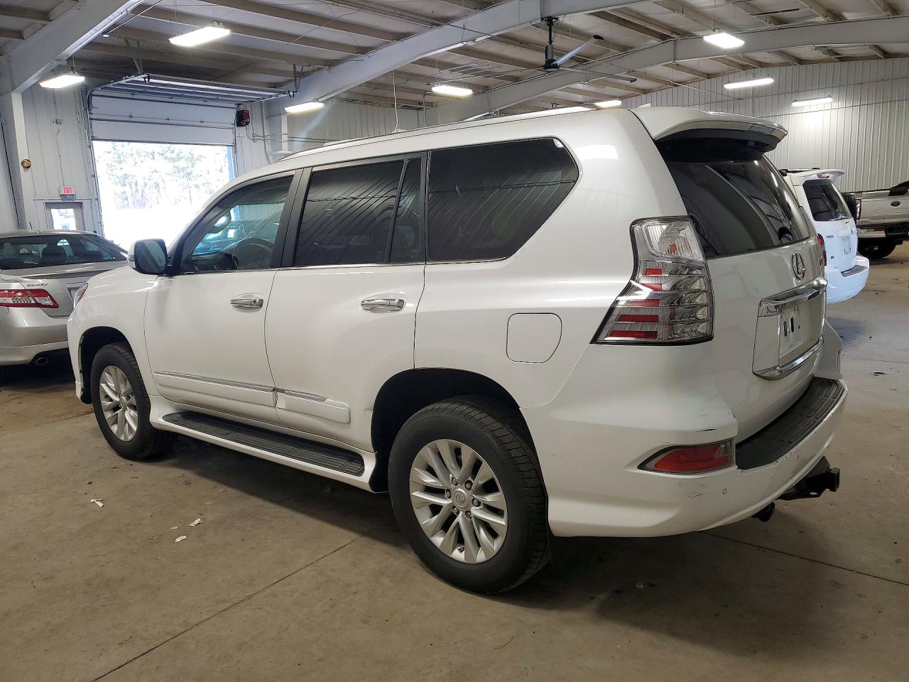 2016 LEXUS GX