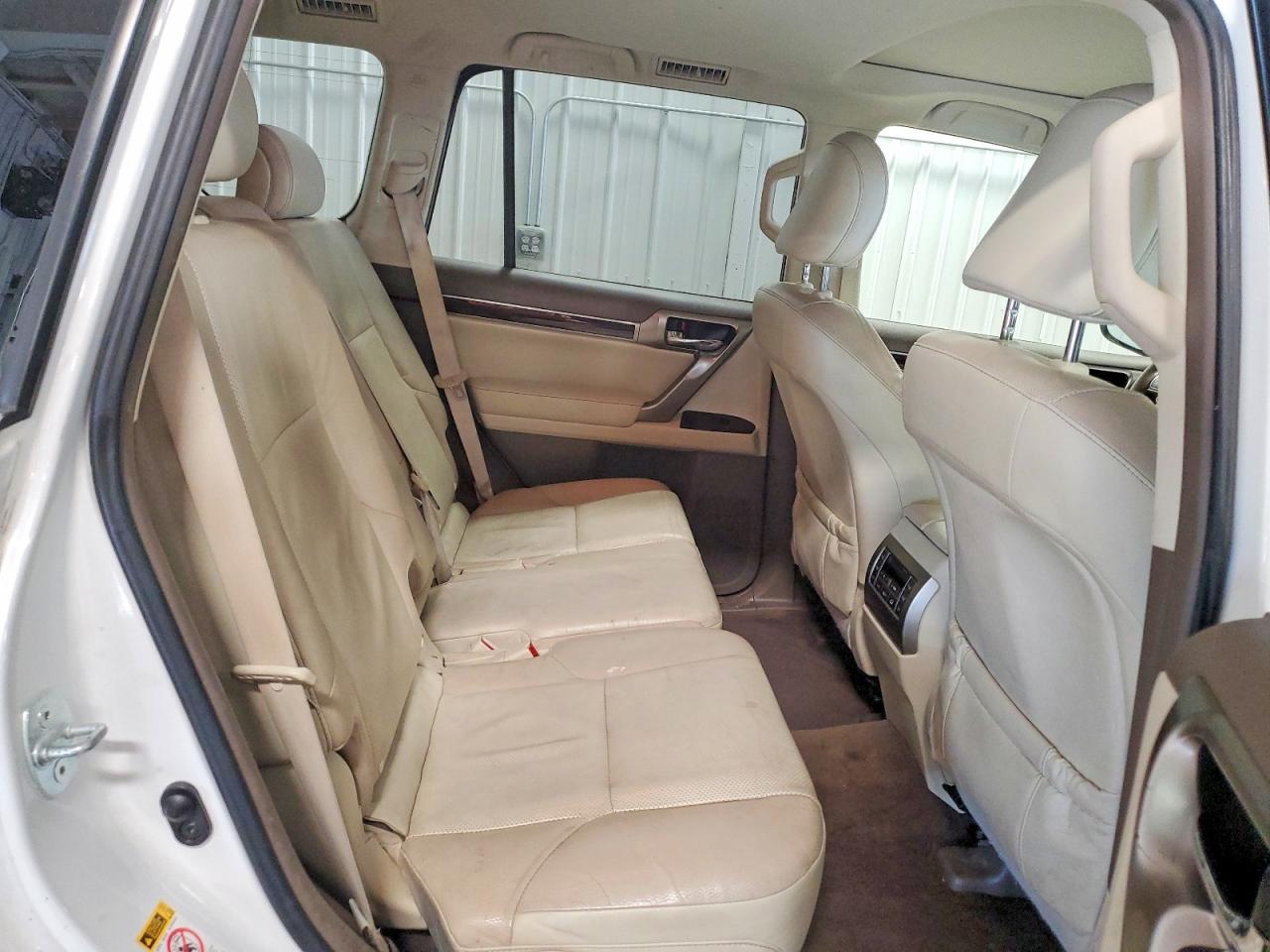 2016 LEXUS GX