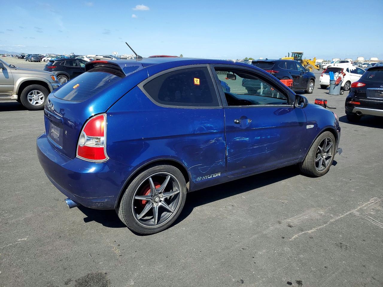 2011 HYUNDAI ACCENT