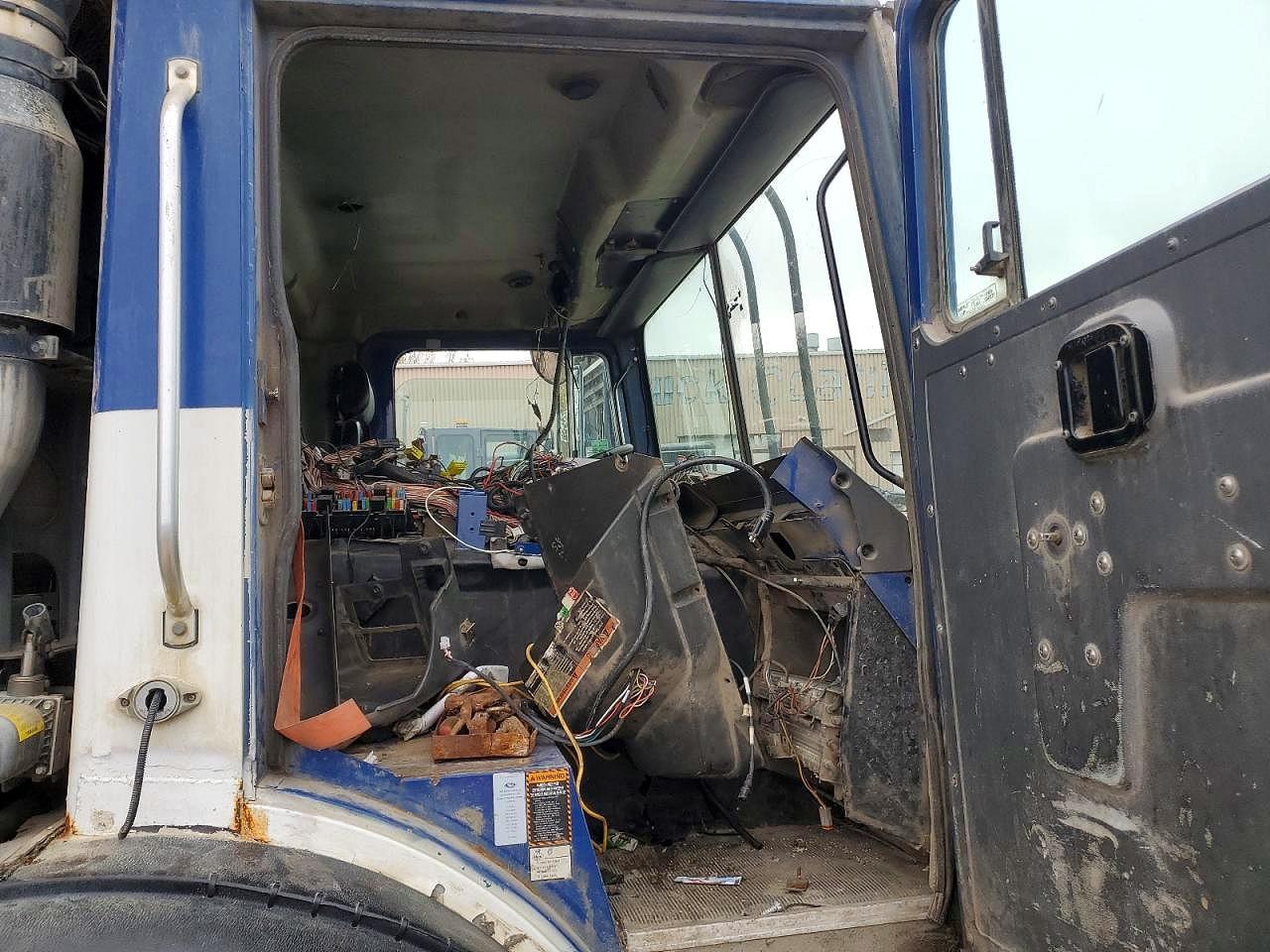 2014 MACK ALL OTHER