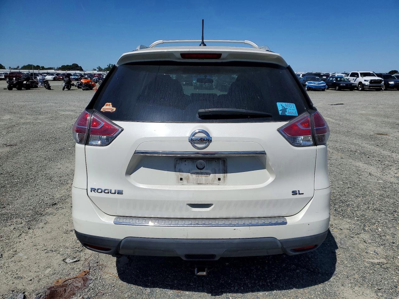 2016 NISSAN ROGUE