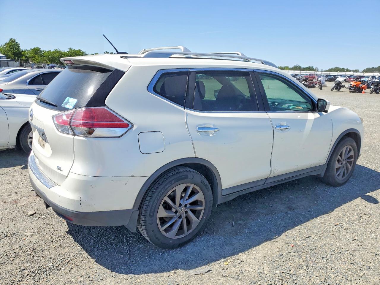 2016 NISSAN ROGUE