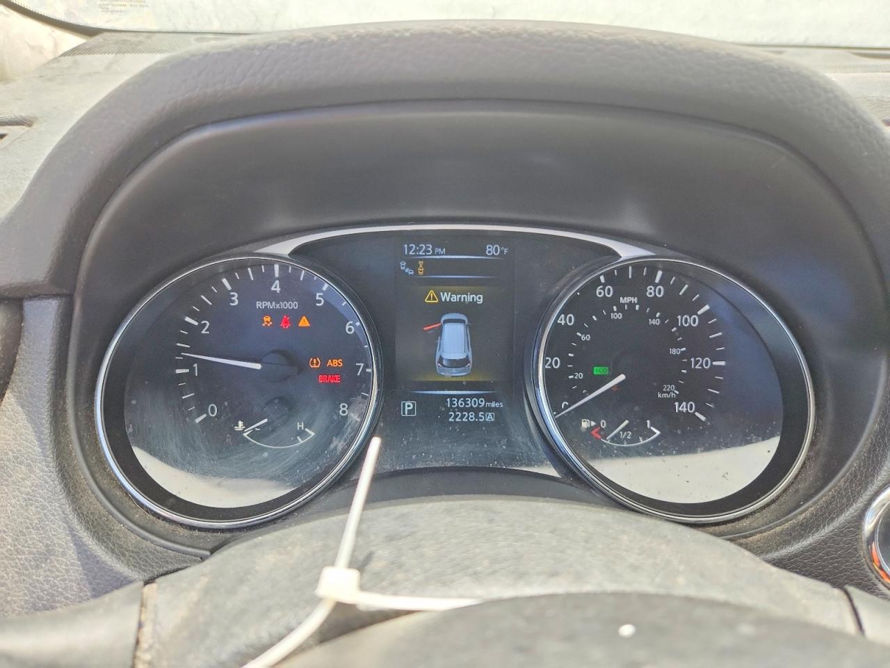 2016 NISSAN ROGUE