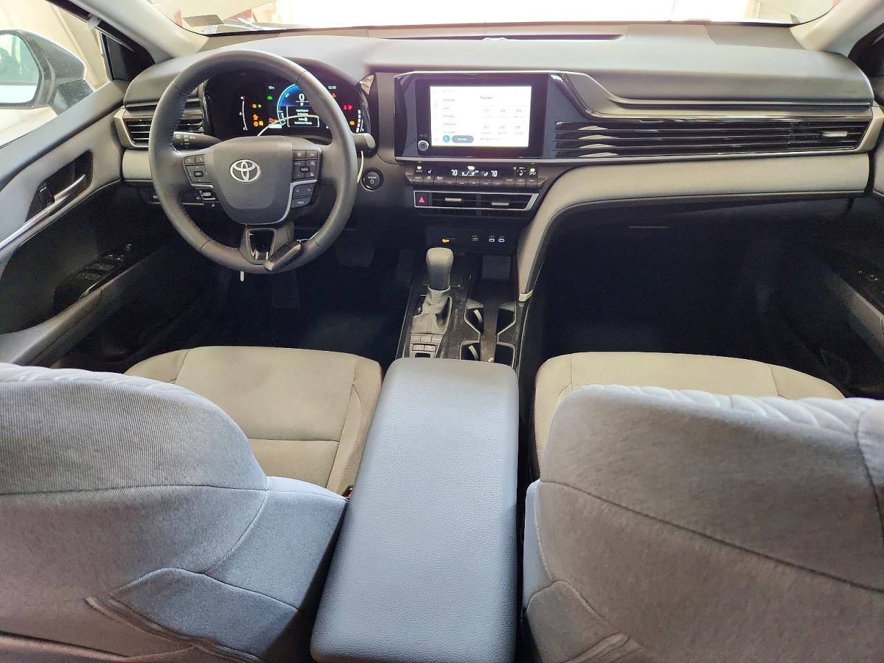 2025 TOYOTA CAMRY