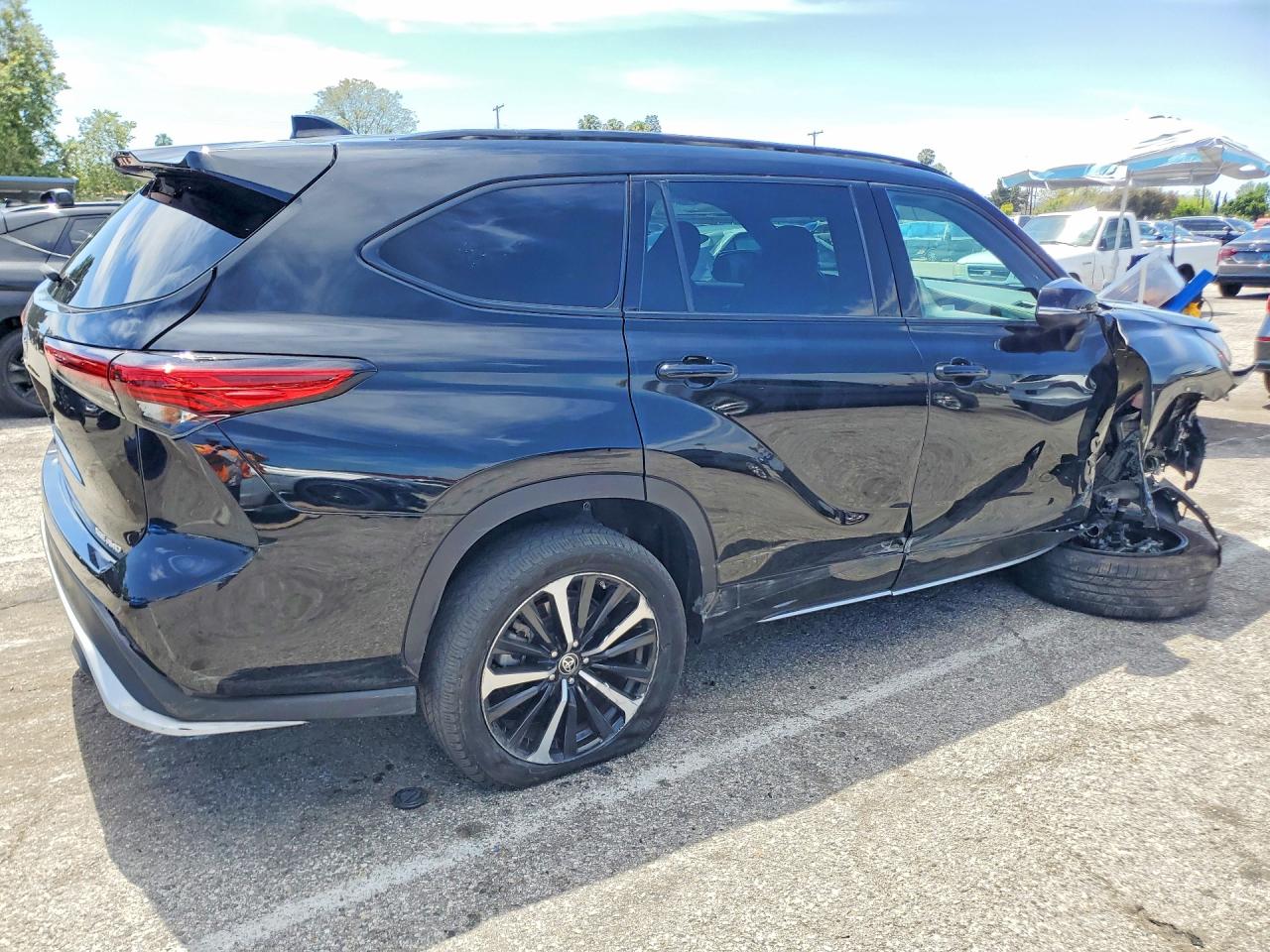 2021 TOYOTA HIGHLANDER