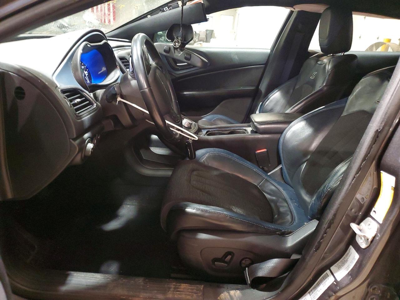 2015 CHRYSLER 200