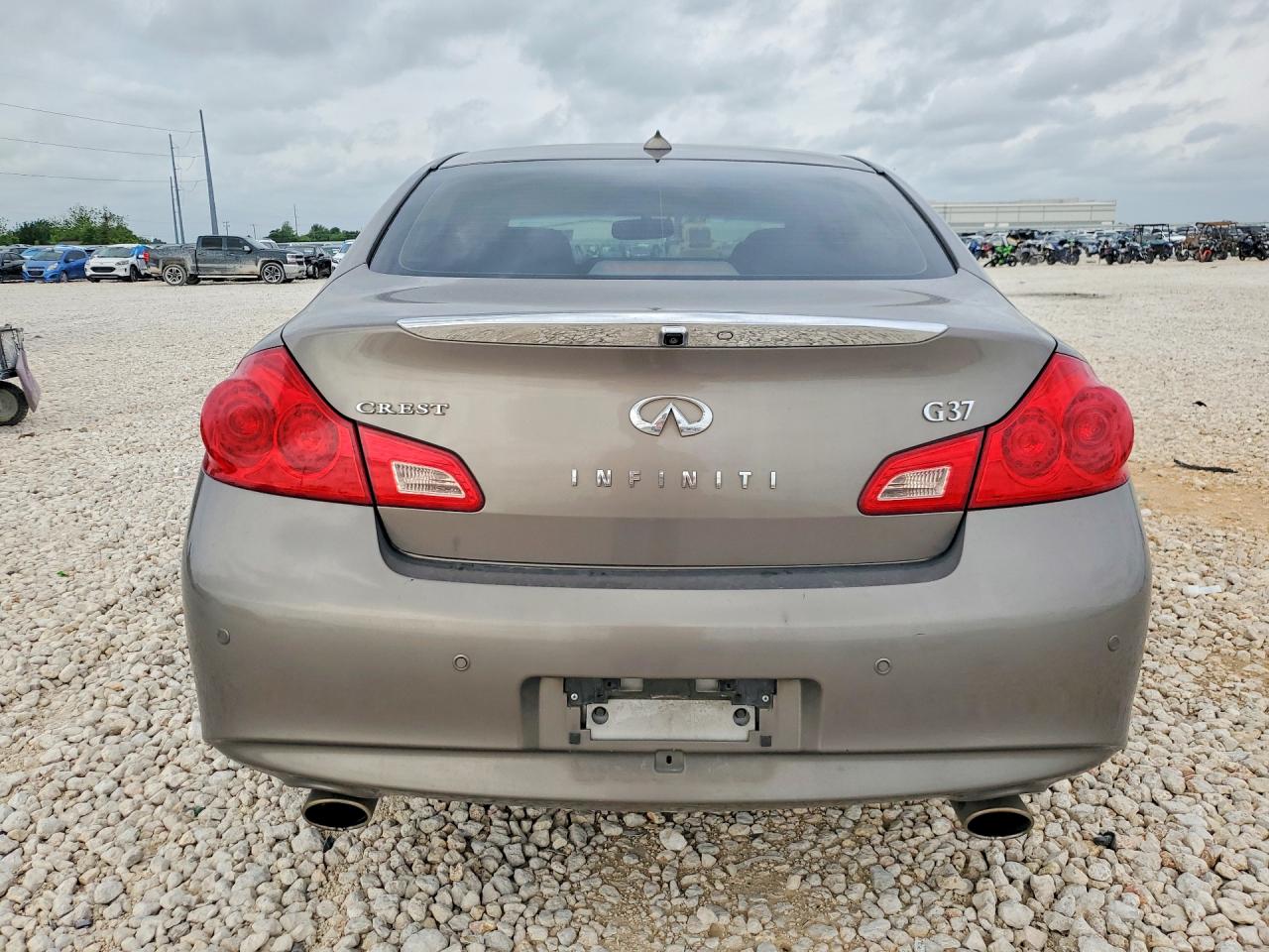 2010 INFINITI G37