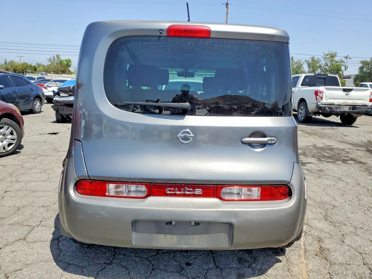 2009 NISSAN CUBE
