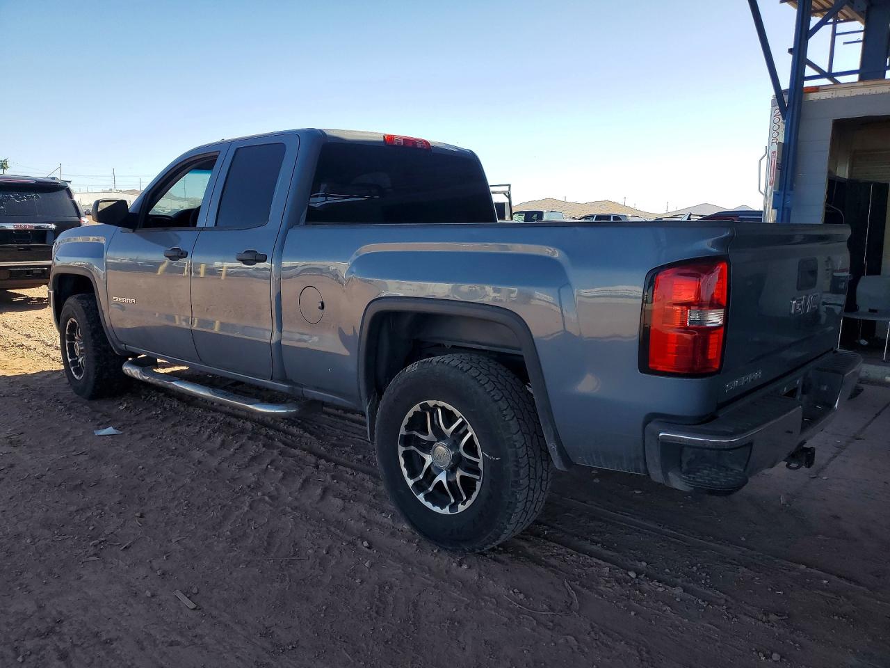 2016 GMC SIERRA