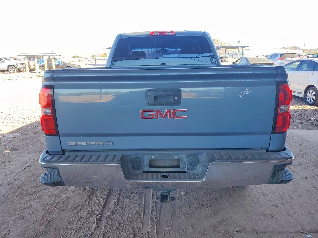 2016 GMC SIERRA