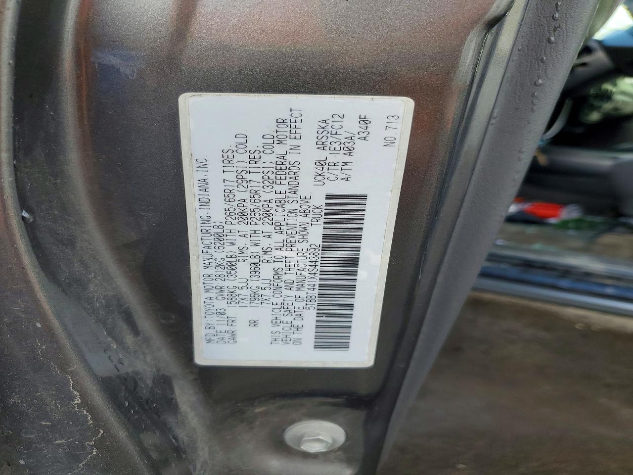 2004 TOYOTA TUNDRA