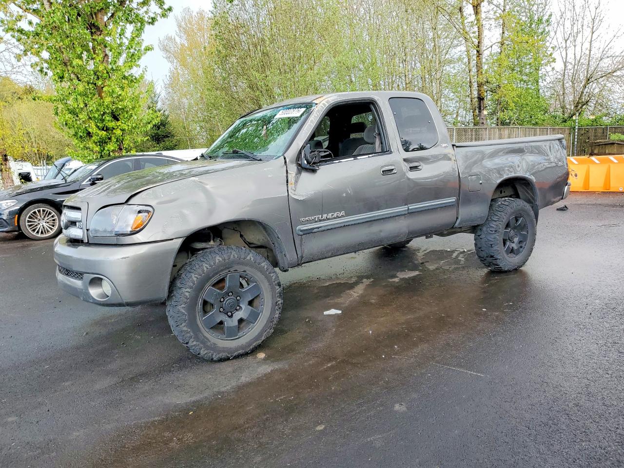 2004 TOYOTA TUNDRA