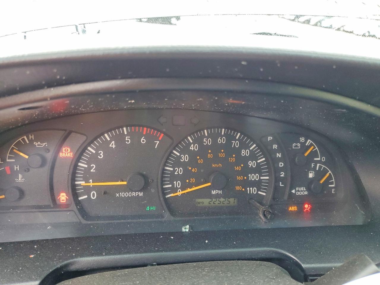 2004 TOYOTA TUNDRA
