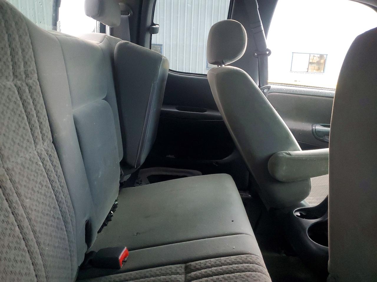 2004 TOYOTA TUNDRA